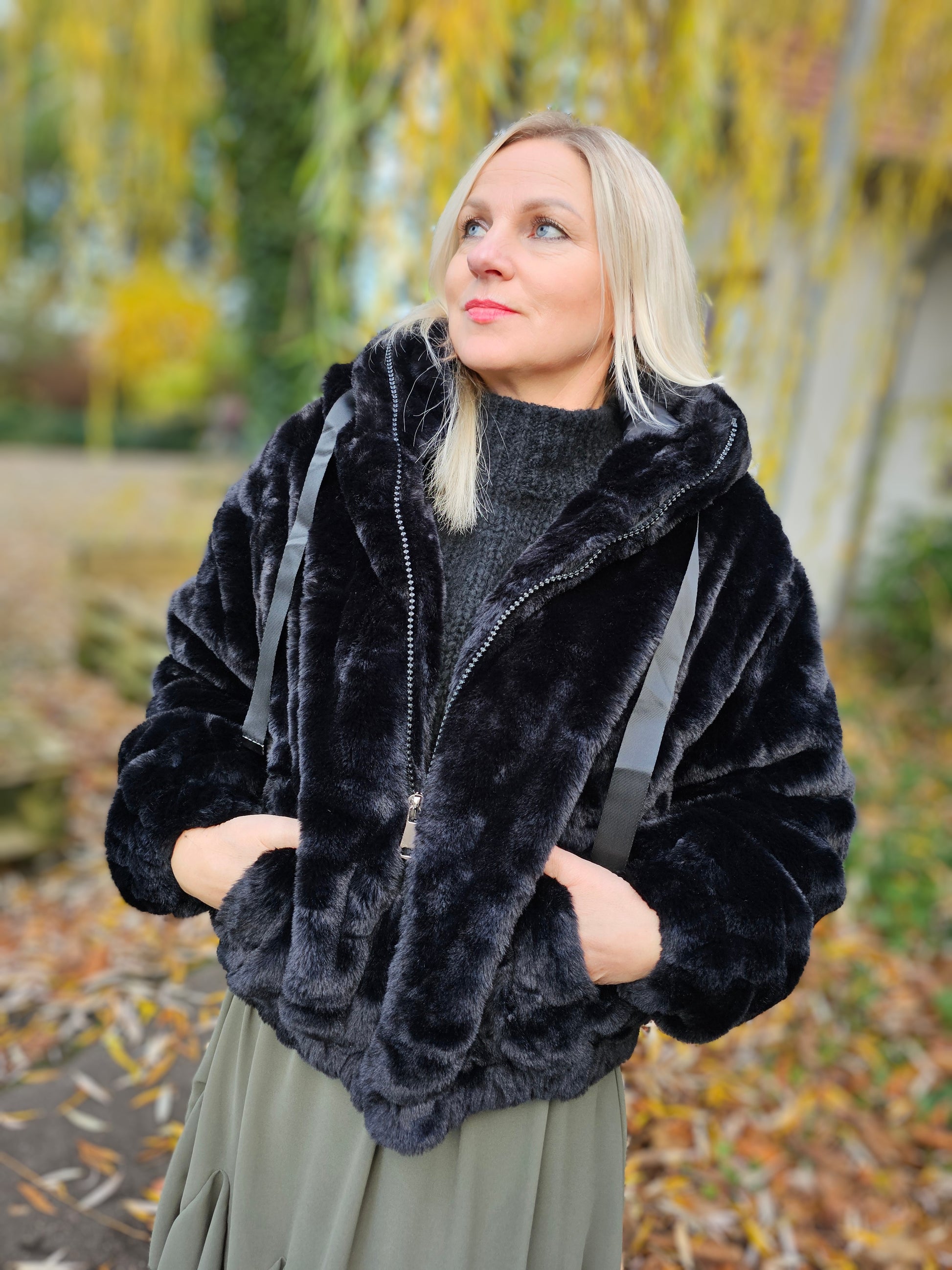 Felljacke in Schwarz Bomberjacke Teddy 