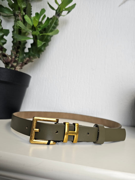 Ledergürtel in Khaki mit goldener Schnalle (schmal)
