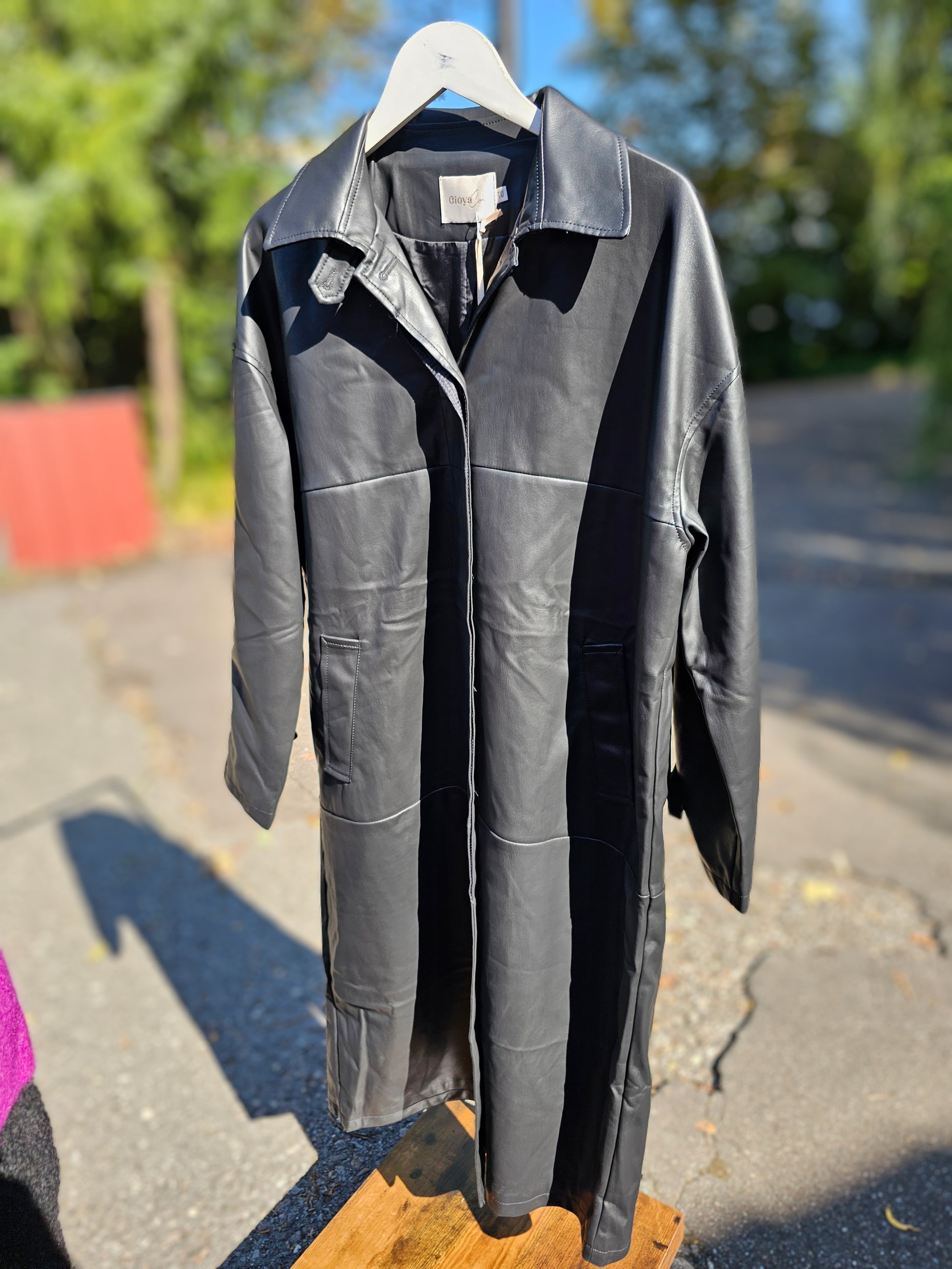 Ledermantel Oversize Veganes Leder in Schwarz