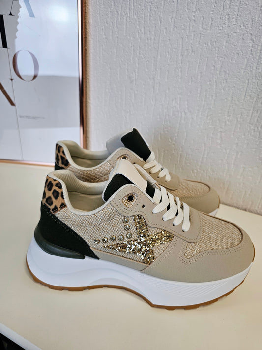 Sneaker in Beige Khaki mit Leo-Glitzer Details