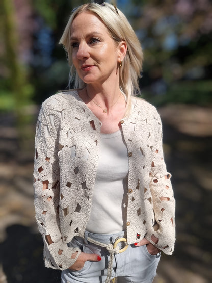 Strickweste be inn – Boho Häkelweste im Langarm-Design in 2 Verschiedenen Farben