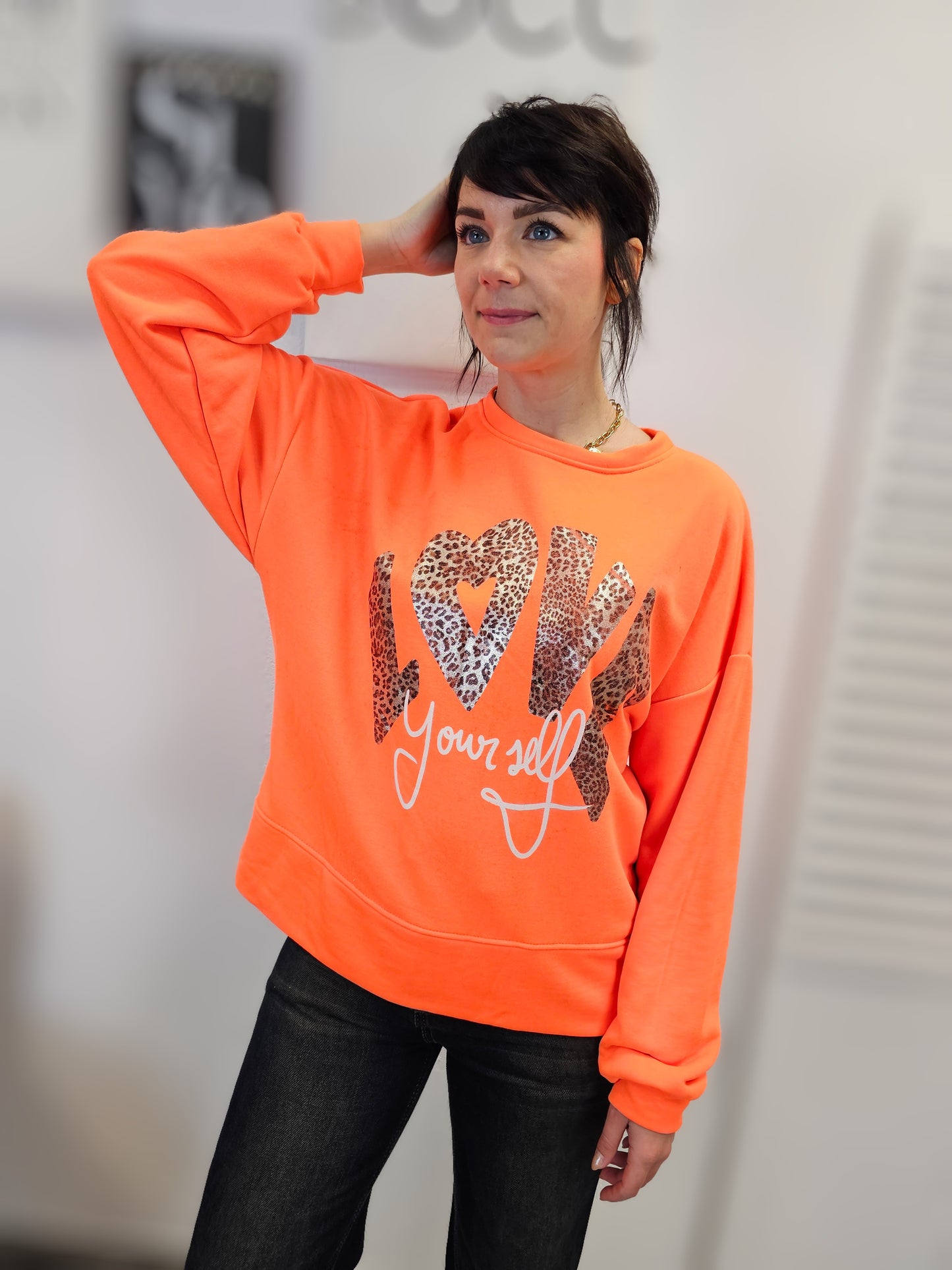 Sweater Neonorange Leo Love