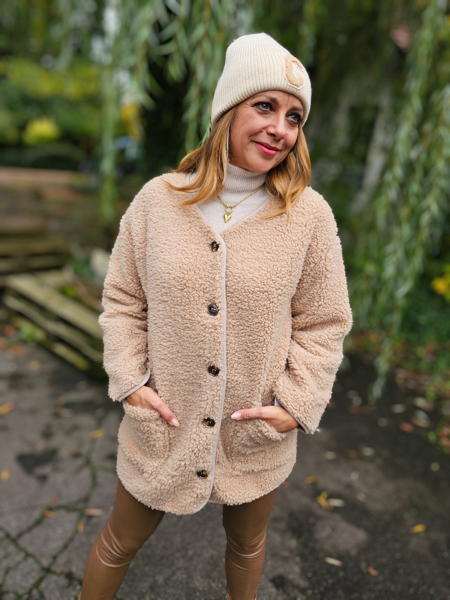 Teddyjacke in Beige