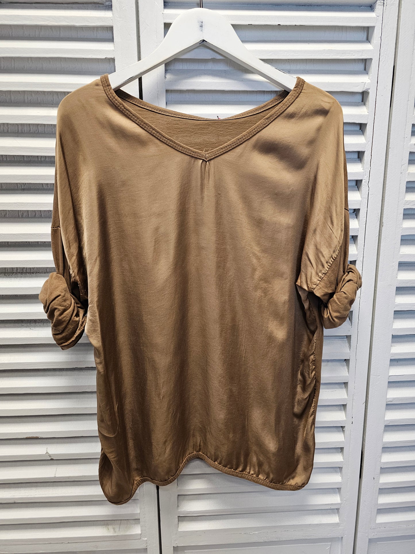 Satin-Blusenshirt in verschiedenen Farben