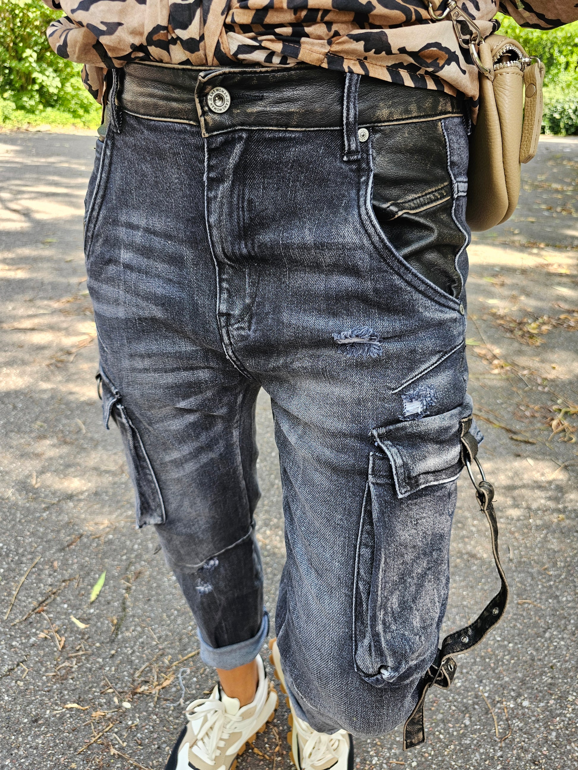 Lässige Cargo-Jeans im schwarzen Washed-Out Look