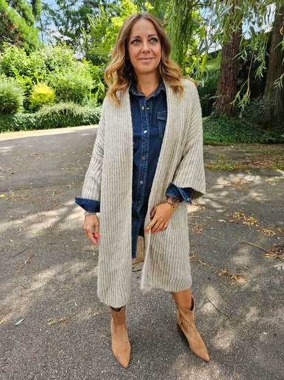 Lange Strickjacke mit Wollanteil