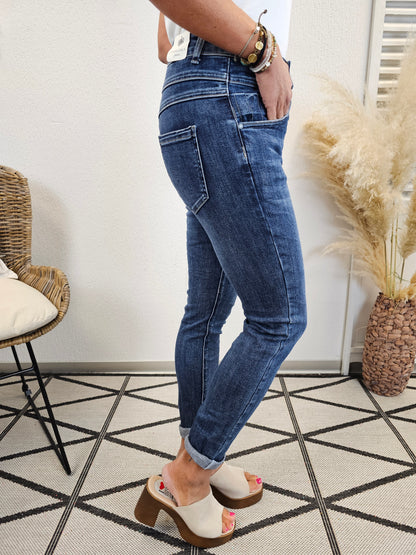 Jeans schmal mit schräger Knöpfung HS-5907