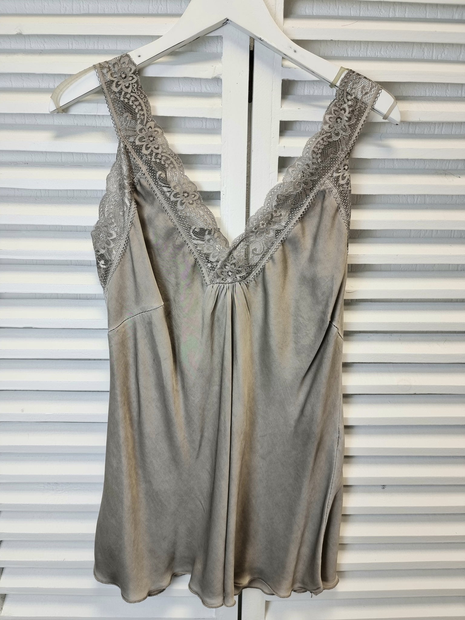Spitzentop in verschiedenen Farben-onesize (36-40)