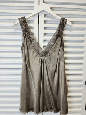 Spitzentop in verschiedenen Farben-onesize (36-40)