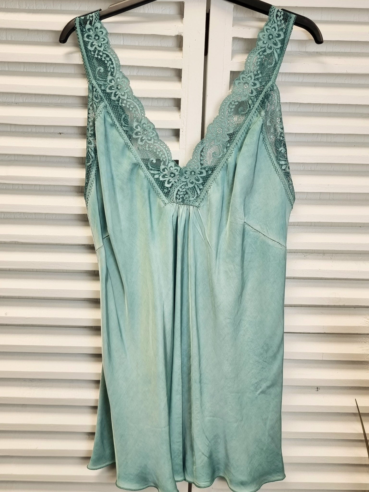 Spitzentop in verschiedenen Farben-onesize (36-40)