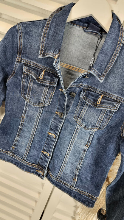 Jeansjacke nur in S verfügbar