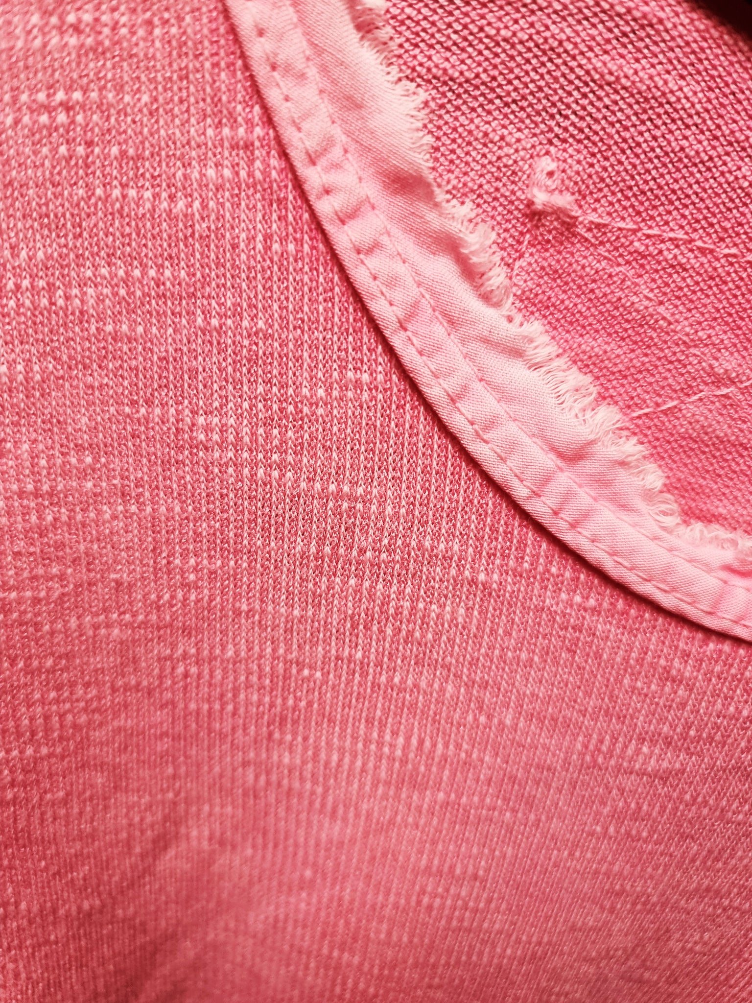 Top mit ausgefransten Zierbänder in verschiedenen Farben
