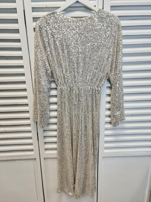 Langes Paillettenkleid mit V-Ausschnitt in Gold
