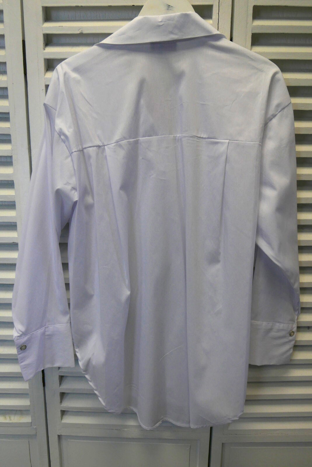 Weiße Oversized Bluse aus Baumwolle mit Kristallknopfleiste